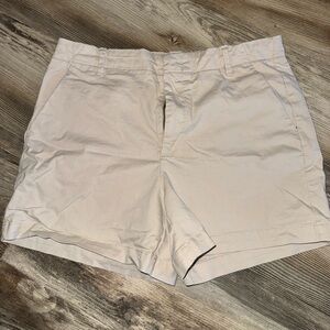 Women’s Banana Republic Khaki Shorts